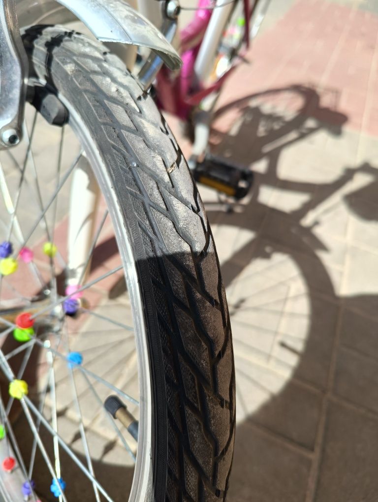 Rowerek dziecięcy 20 cali koła + kask b twin
