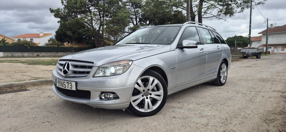 Mercedes C220CDi Station Avantgarde AUTOMÁTICA de 2010