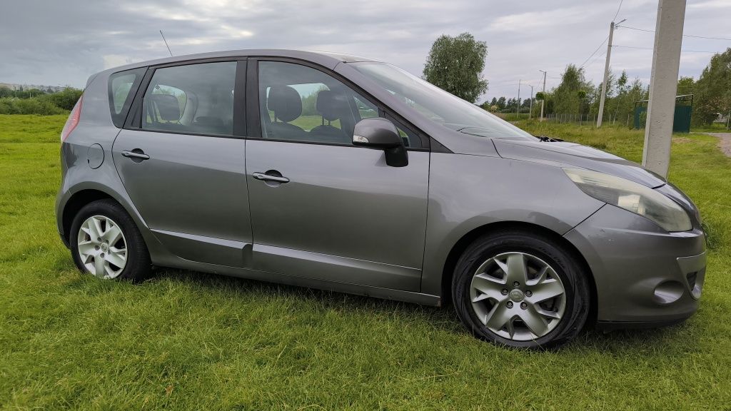 Renault Scenic (Рено Сценік)