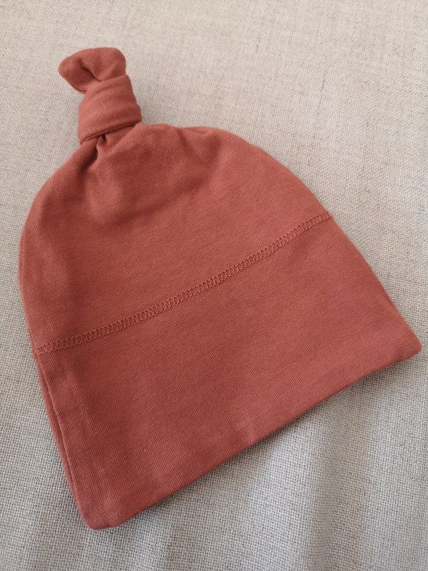 4 toucas/gorros para bebés