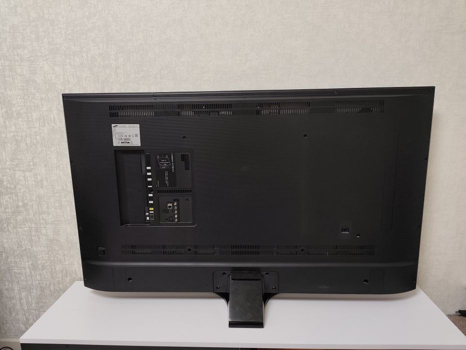 Телевизор Samsung 55", SMART-TV, 4K, Wi-Fi