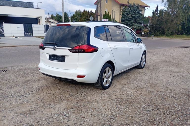 Opel Zafira 2014