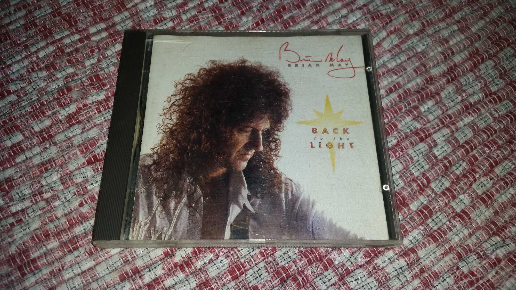 Brian May  - Back to the Light