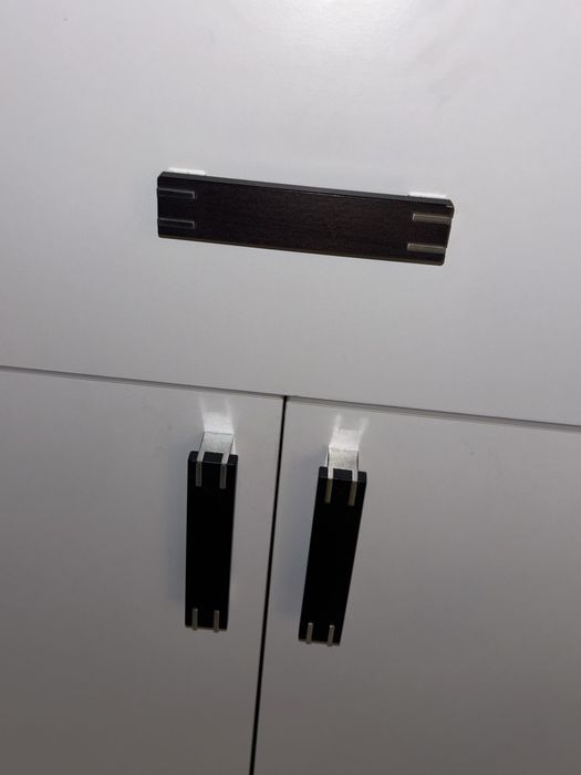 biala brazowa komoda szafka kredens