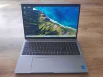 Świetny ładny Dell Latitude 5520 i5 1135G7 16 GB DDR4 1 TB SSD 15,6"