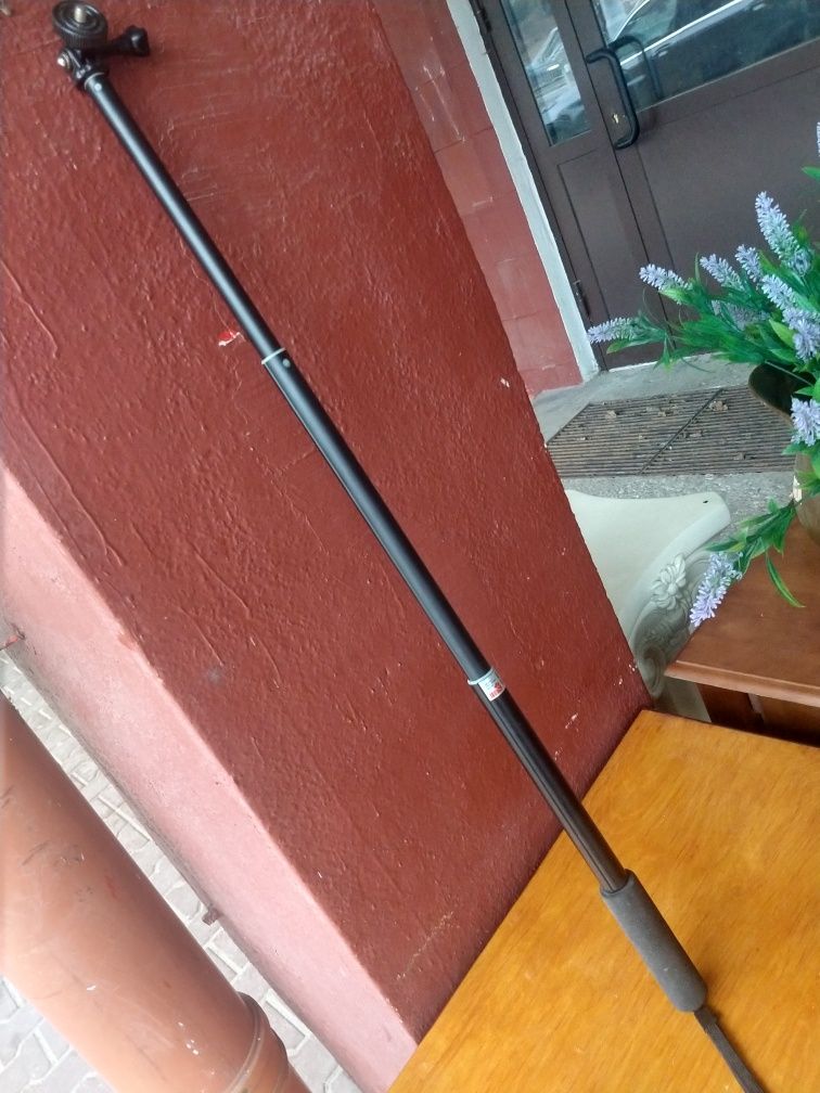Monopad Selfie Stick