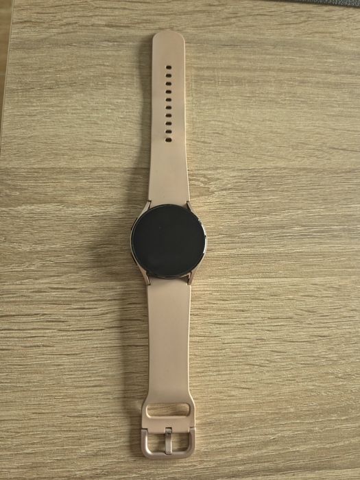 Smartwatch Samsung Galaxy Watch 4 SM-R860NZ 40mm Pink Gold + ładowarka