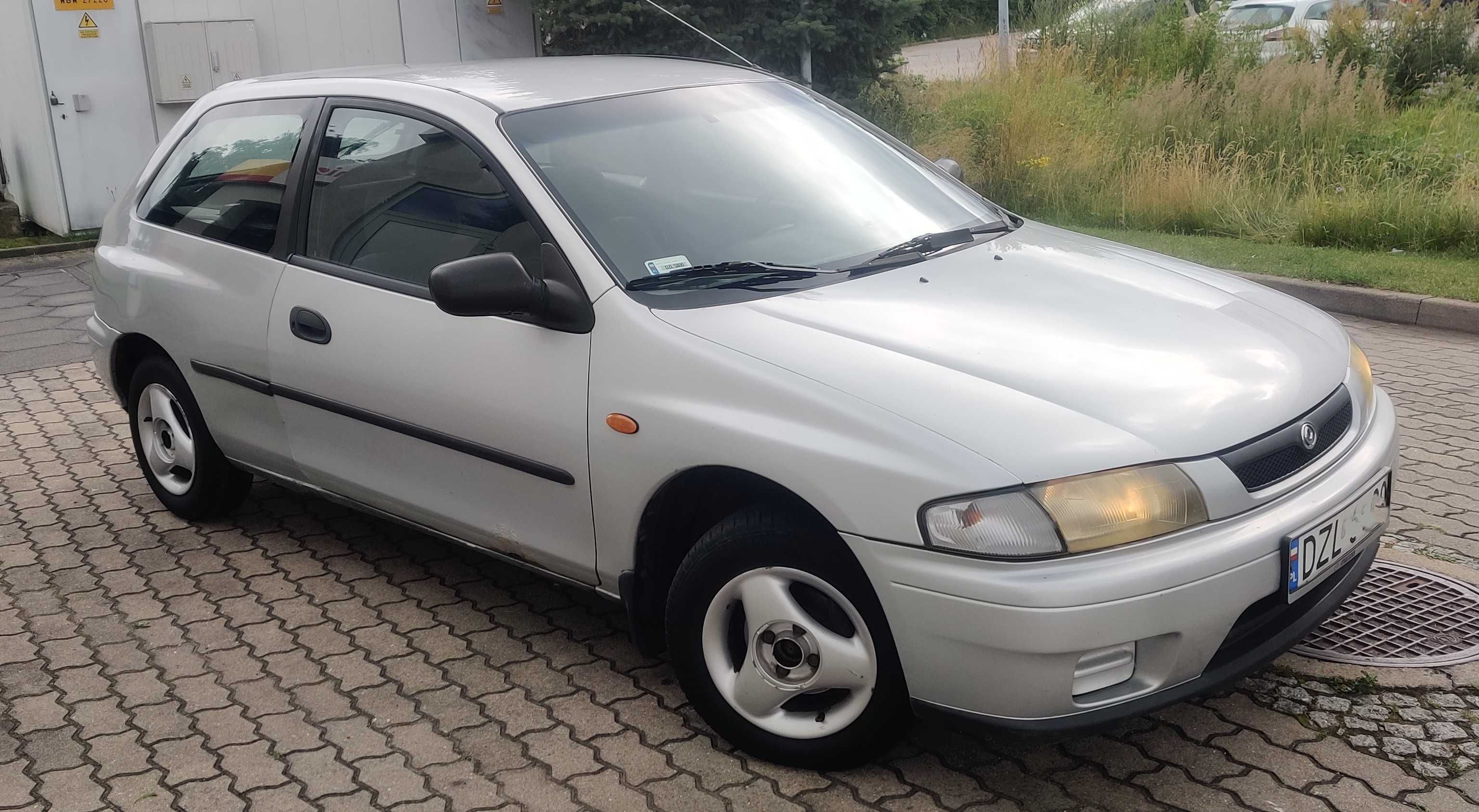 Mazda 323//1.5 benz//Ekonomiczny//Old school