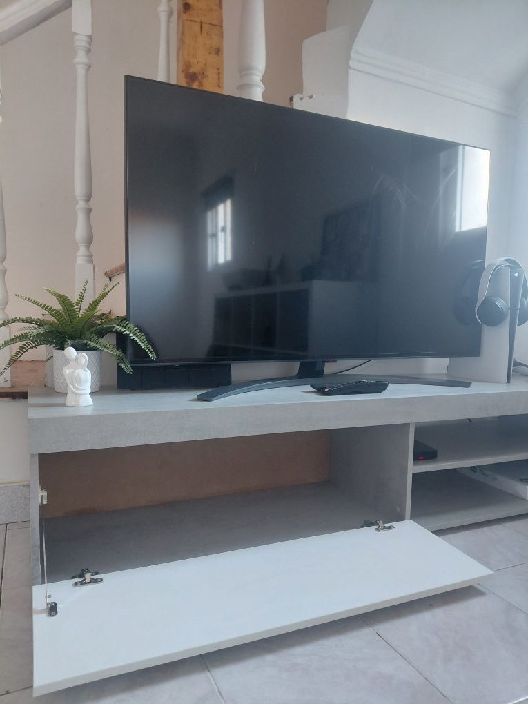 Móvel de Televisão
