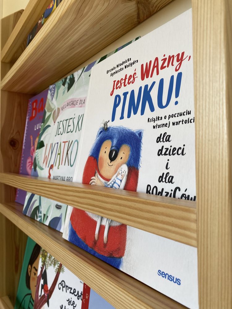 Biblioteczka dziecięca naturalna