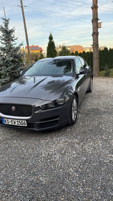 Jaguar XE 2.0t Prestige 200KM