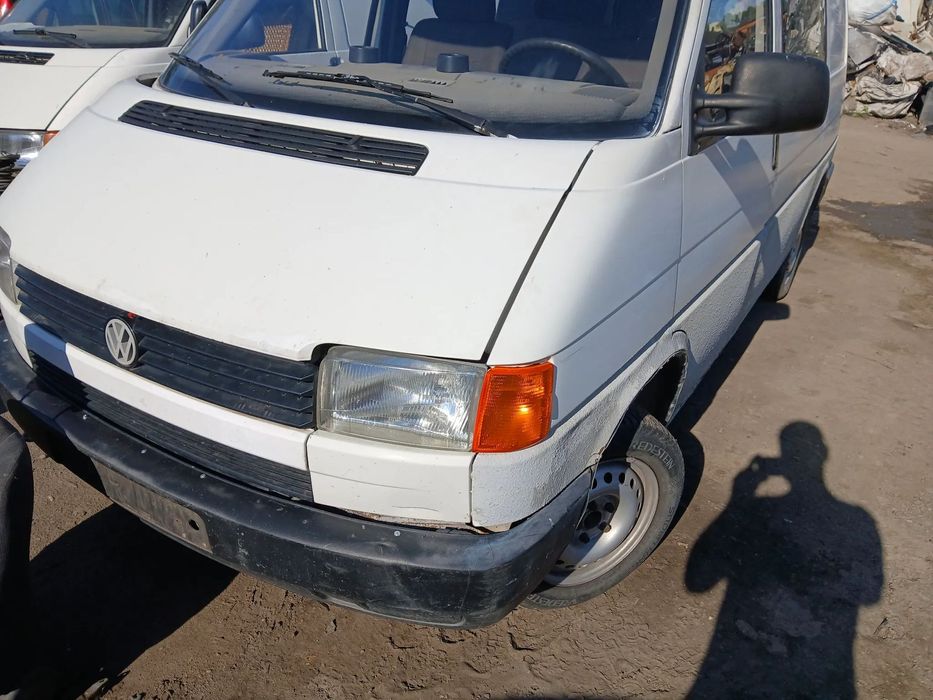 volkswagen transporter T4 902 fotel fotele kanapa deska kokpit podsufitka boczek boczki klamka
