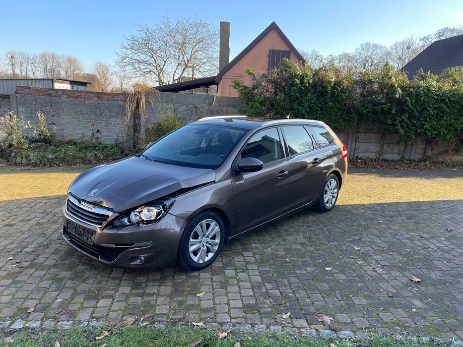 Peugeot 308 1.6 HDI Panorama, grzane fotele *lekko uszkodzony*