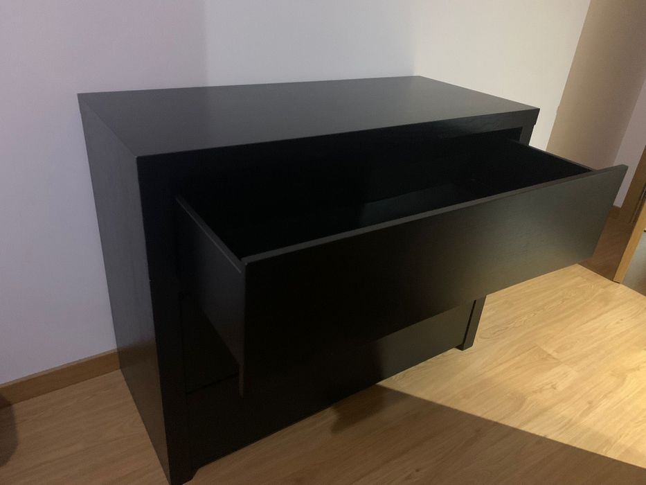 Cómoda em Wengé (3 gavetas)