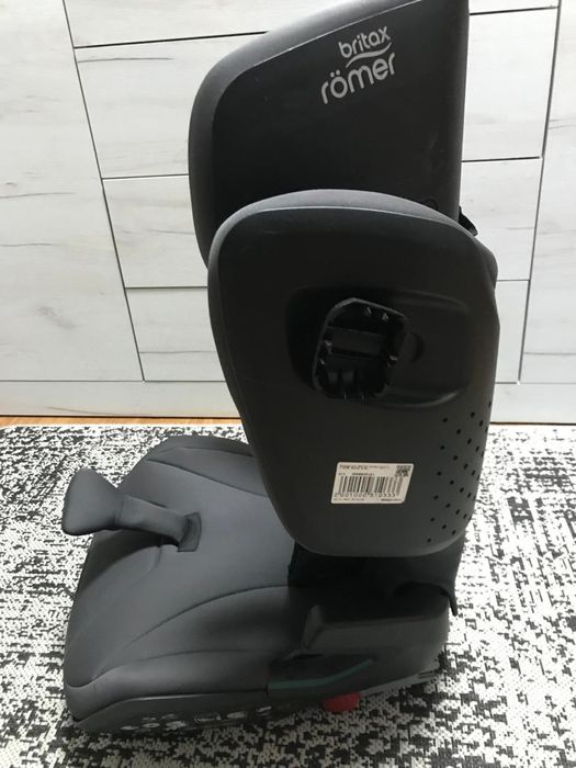 Продам б/у  детское автокресло Britax-romer ТОЛЬКО ЗВОНИТЬ073  0661749