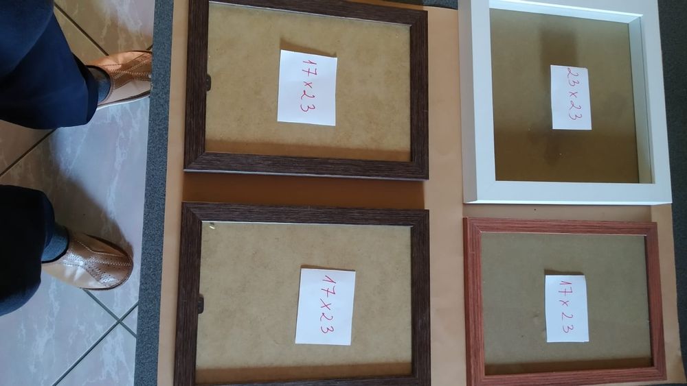 Wyprzedaż garażowa ramki na zdjęcia