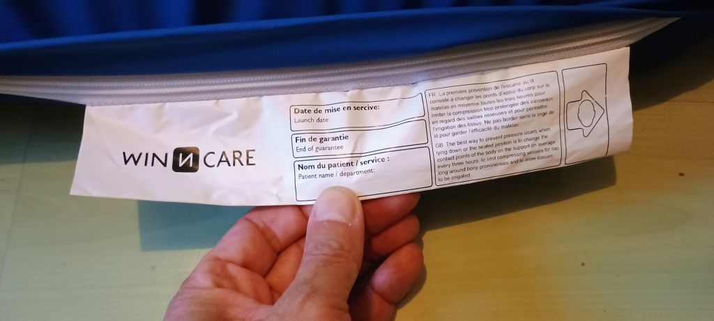 Materac przeciwodleżynowy prawie nowy