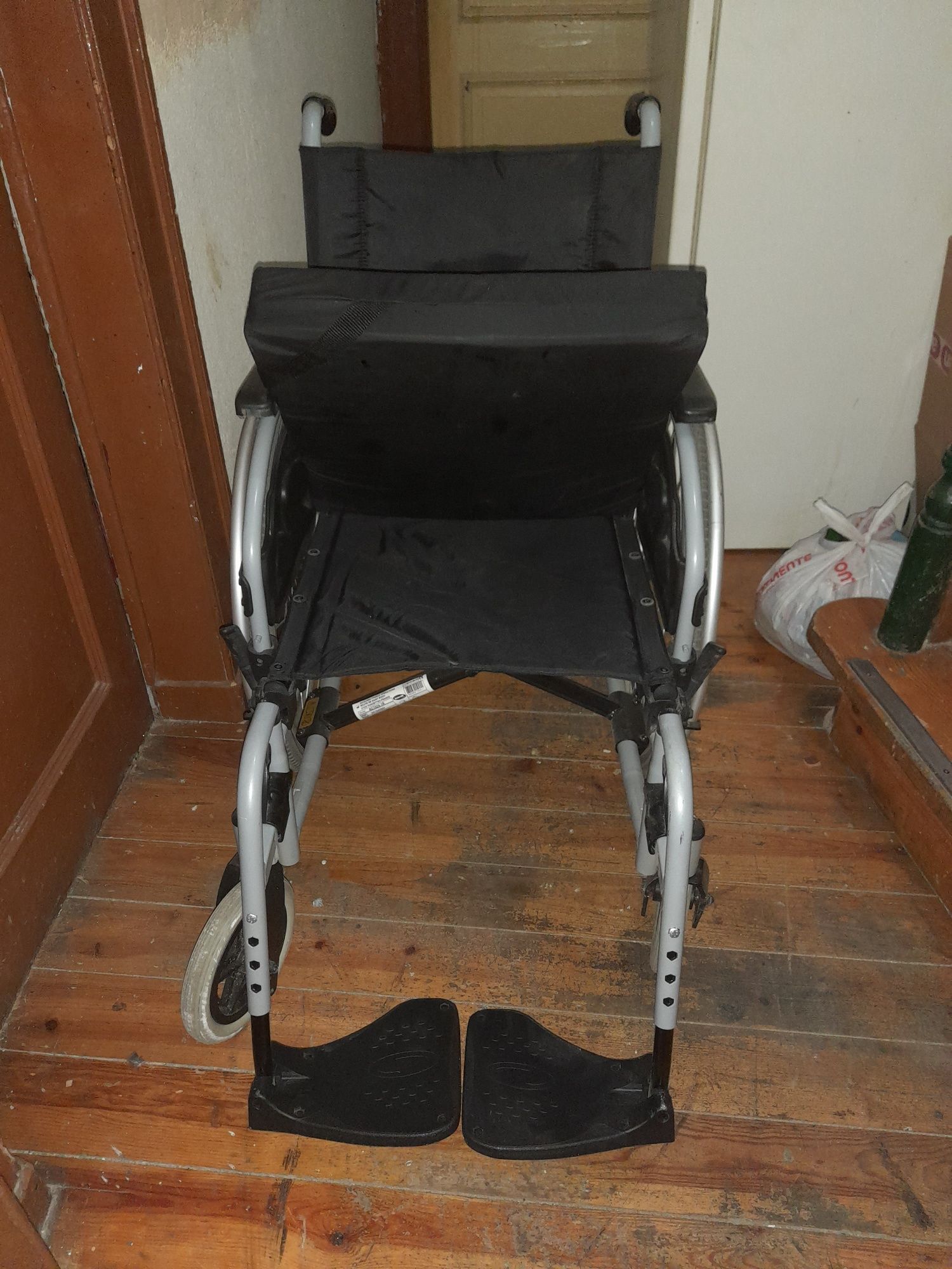 Cadeira de Rodas Invacare