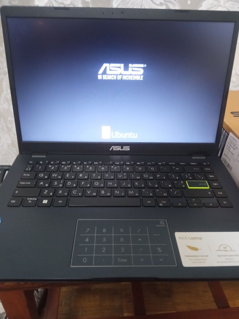 Ноутбук Asus E410