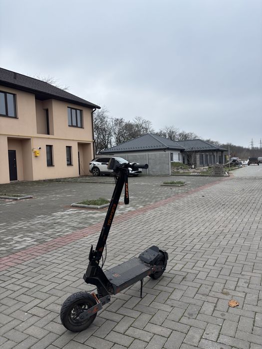 Продам електросамокат Kugoo g4