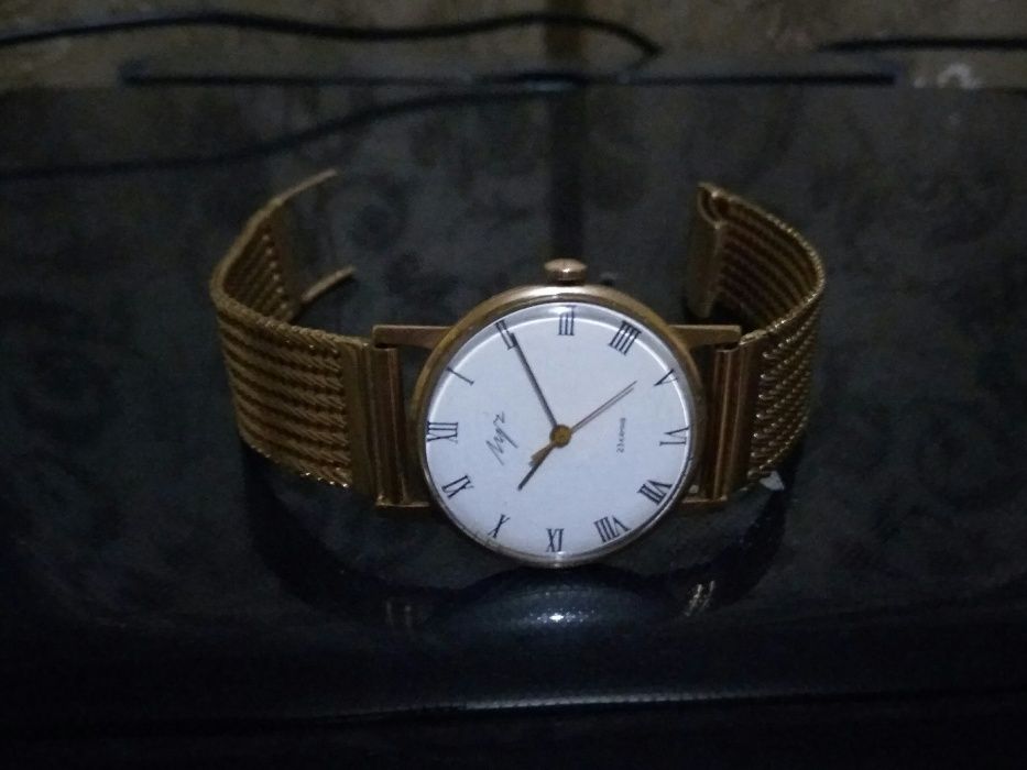 Золотые часы Луч с золотым браслетом