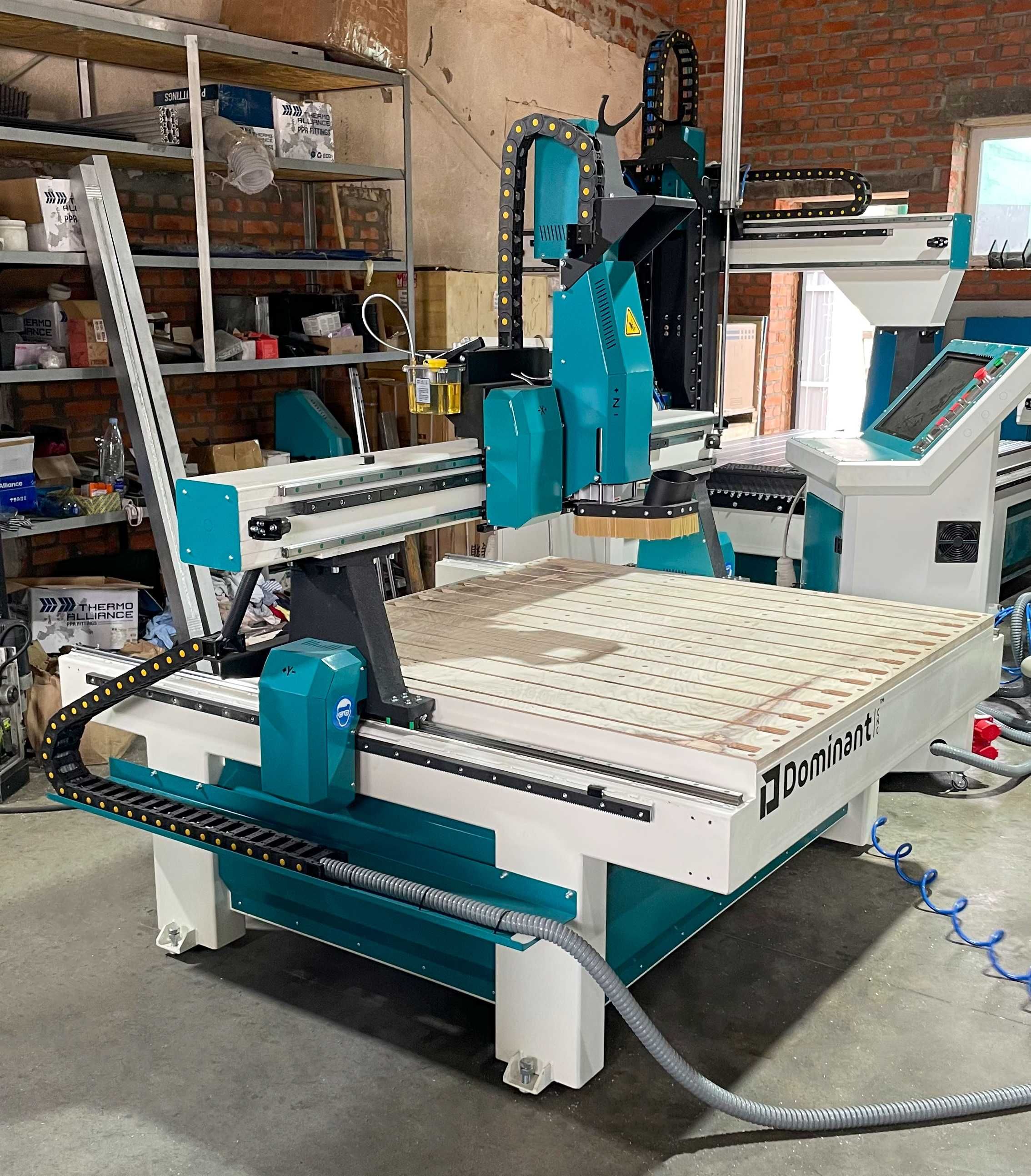 ЧПУ по дереву 1350х1350мм від виробника Dominant CNC