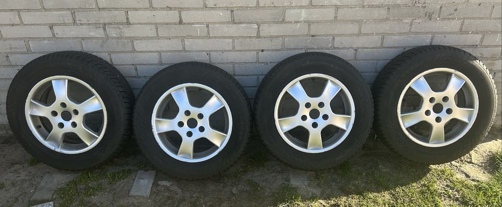 Koła aluminiowe alufelgi 5x114,3 opony zimowe Honda r15 195/65/15