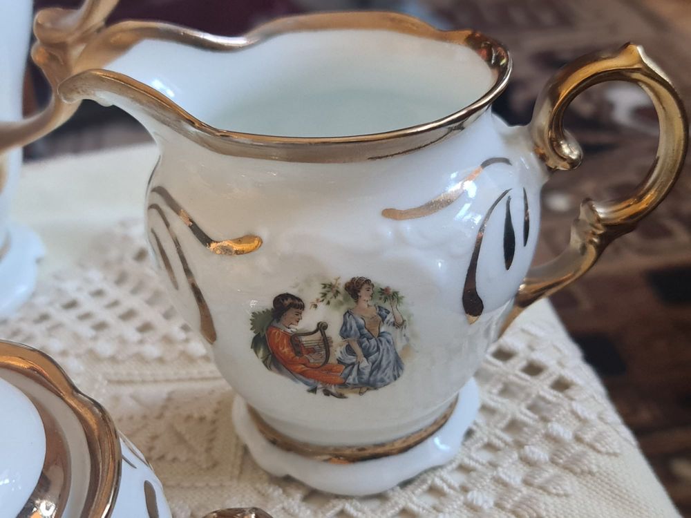 Zestaw porcelanowy