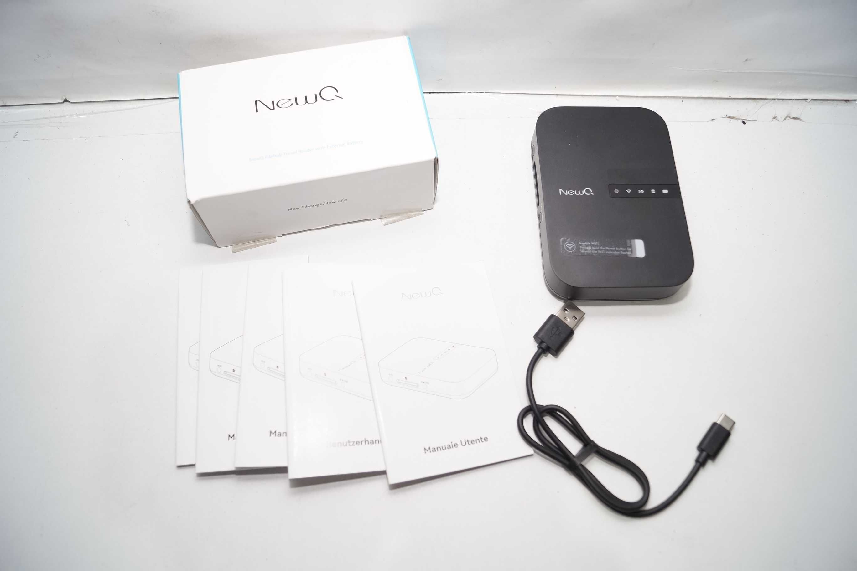 Filehub przenośny router podróżny SD USB NewQ B3 WiFi