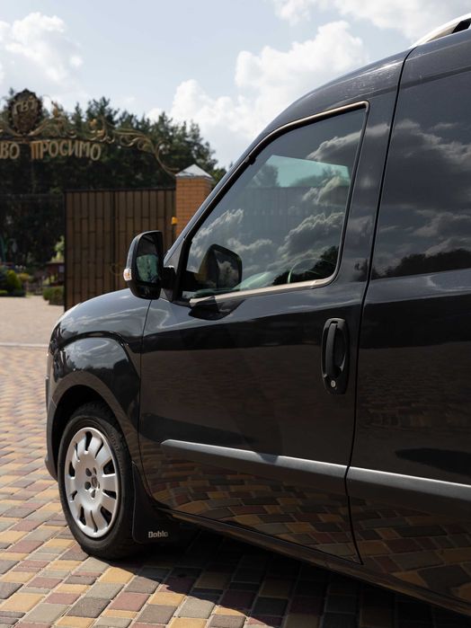 Вантажний автомобіль Fiat Doblo Maxi 2012