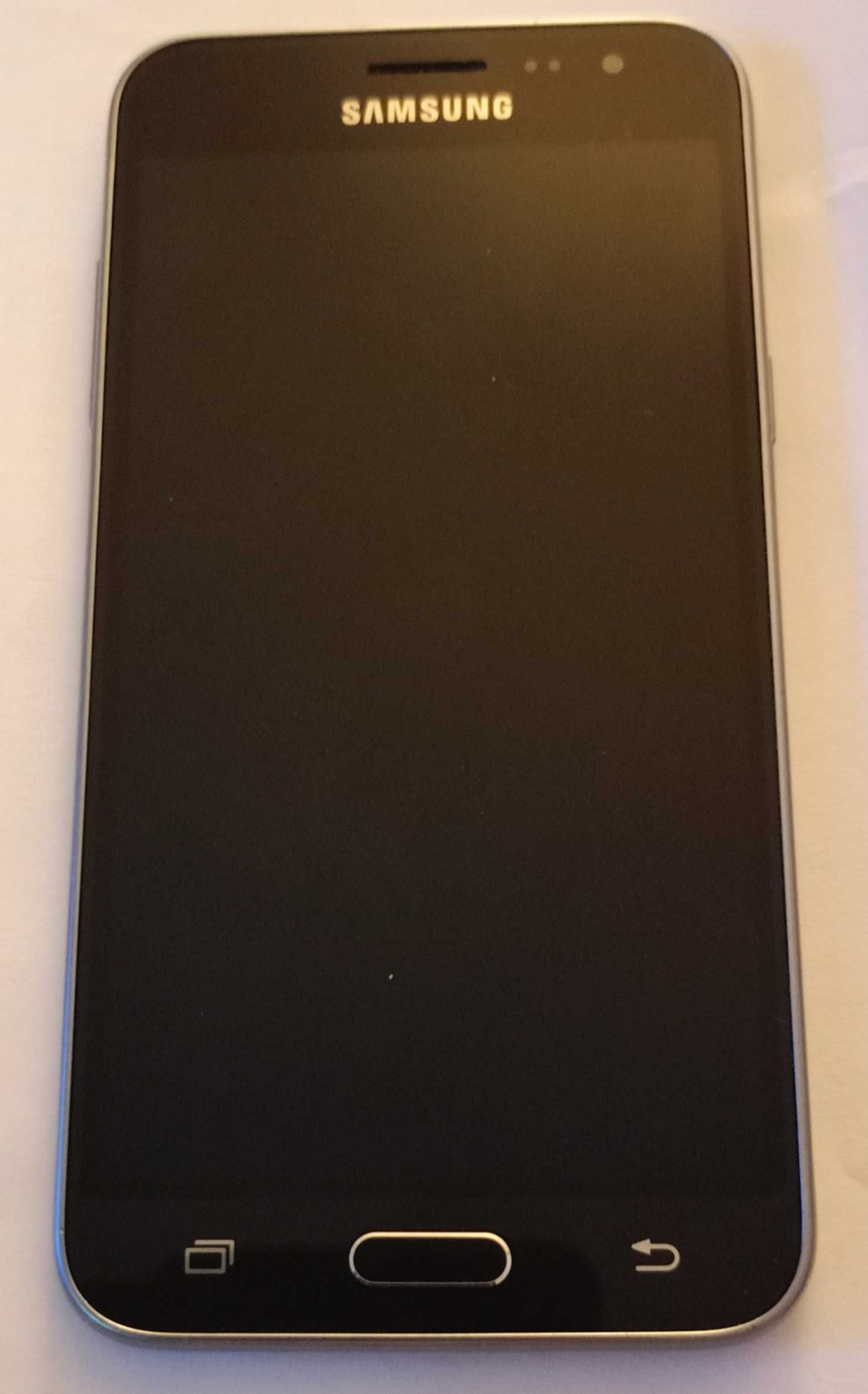 Samsung Galaxy J3 SM-J320FN