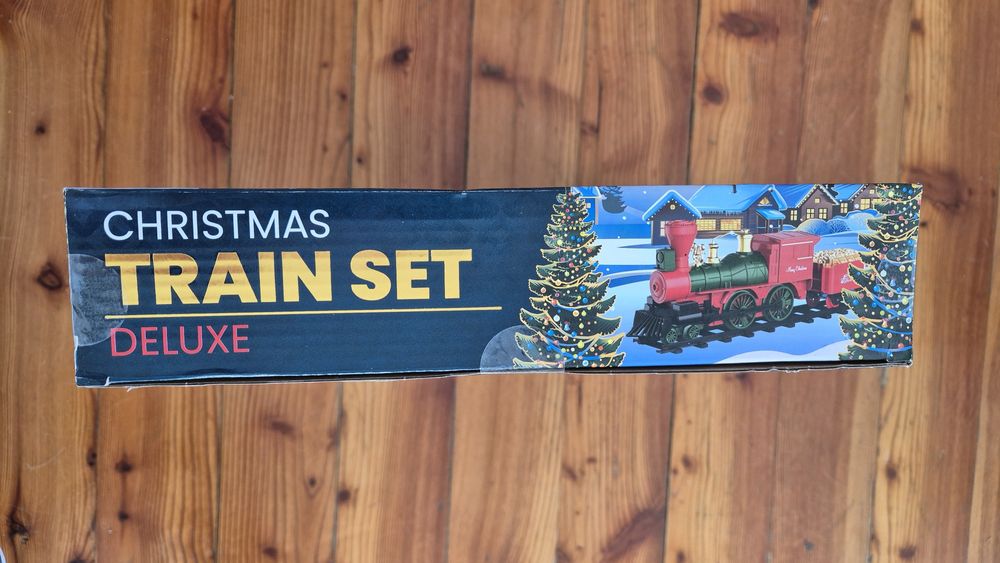 Kolejka elektryczna pociąg świąteczny z oświetleniem i dzwiękiem