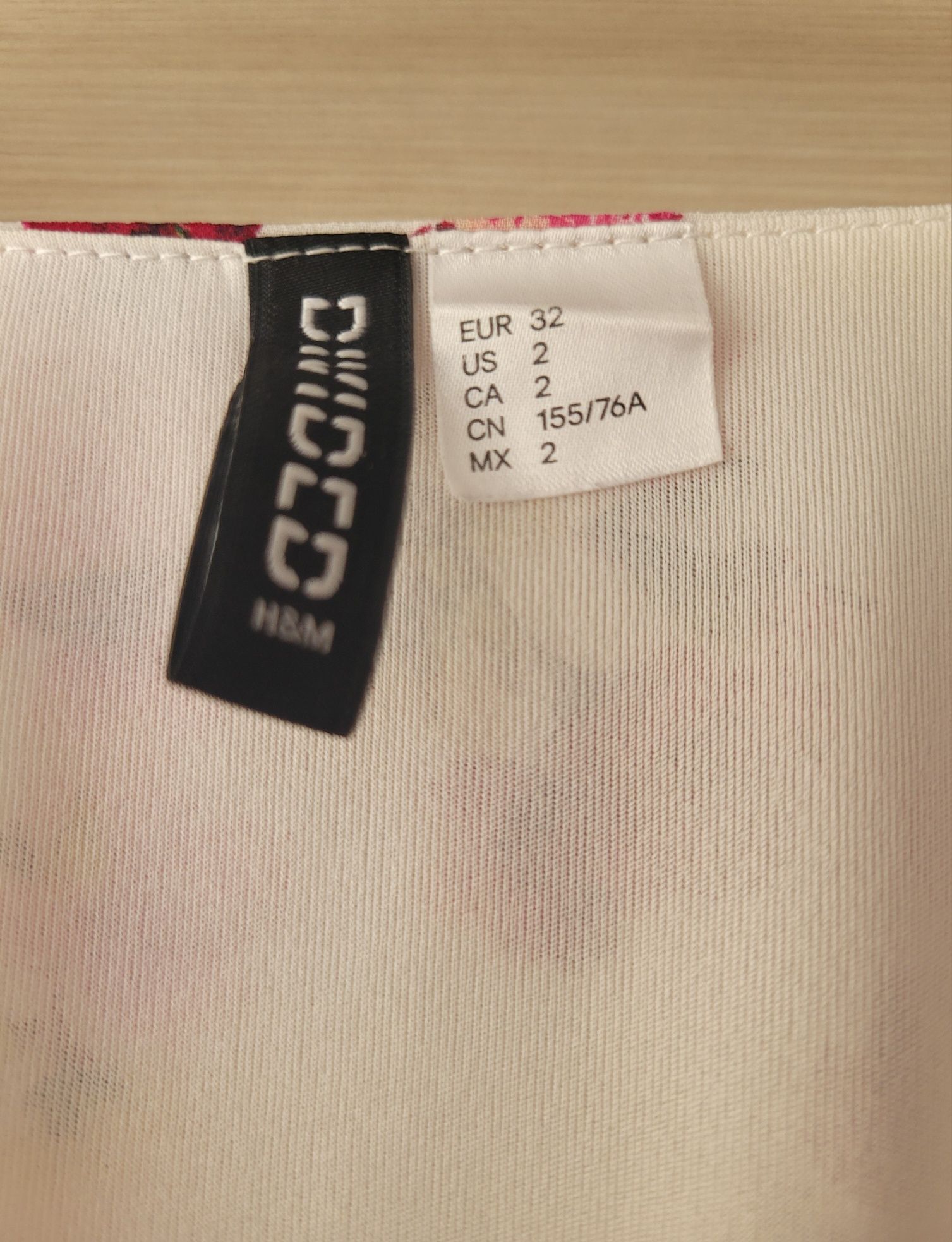 Biała sukienka z krótkim rękawem H&M xs xxs