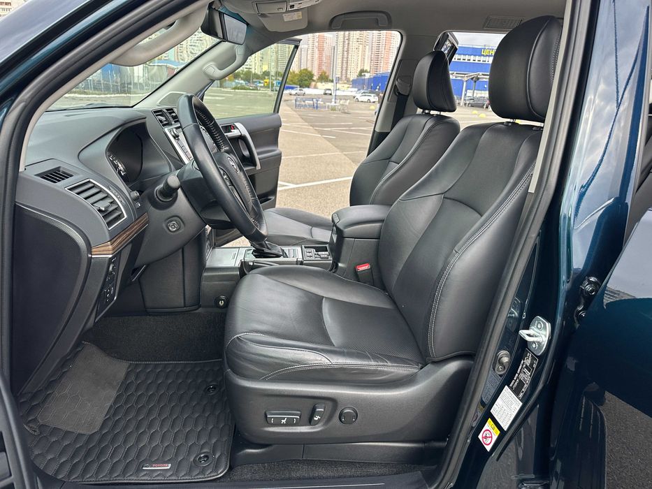 Toyota Land Cruiser Prado 2.8D Prestige