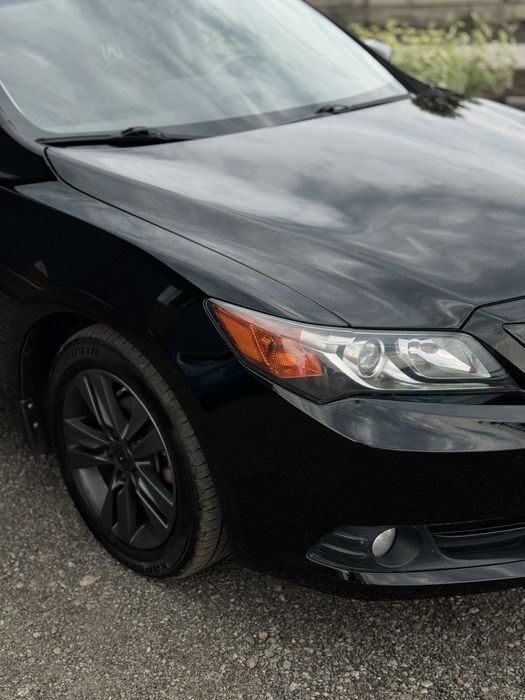 Acura ILX  hybrid 2012