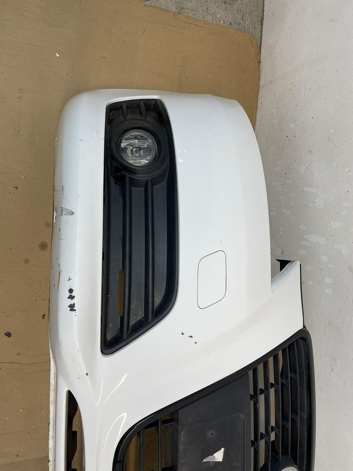 Audi a3 8p lift Zderzak Przód Atrapa LY9C
