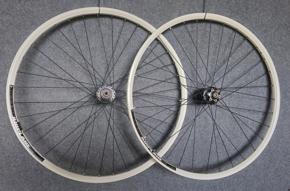 Koła 622x19 Accent Airplane Novatec NT-D041SB NT-D042SB qr