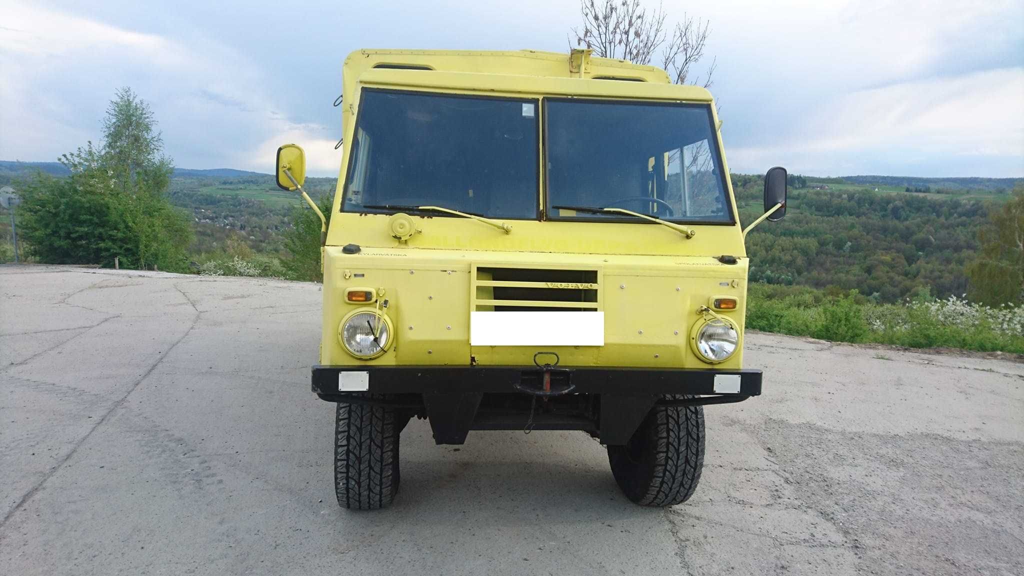 Volvo Laplander Kamper kiper 6x6 winda unimog