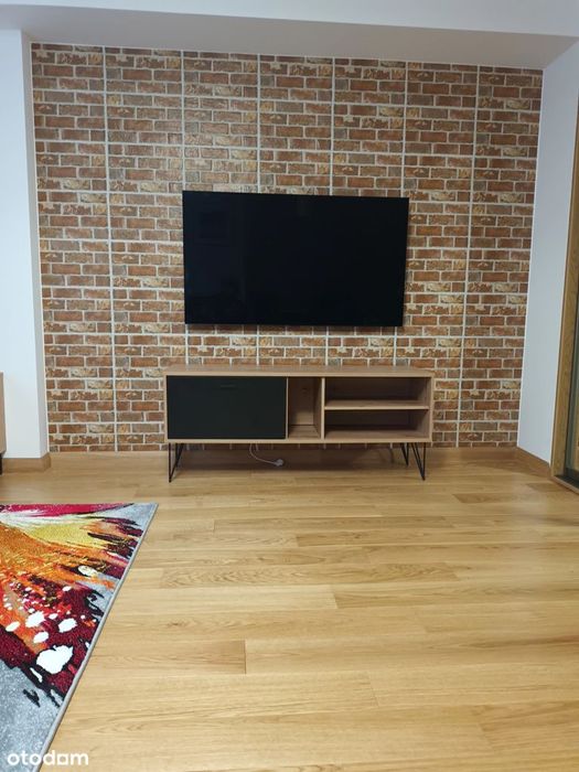 Bardzo Blisko Metra, Idealne Do Mieszkania Albo Na Gabinet