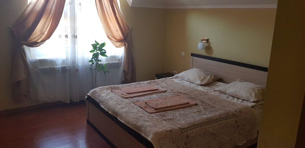 VILLA VERA Садиба біля Термального  басейну Закарпаття + парковка