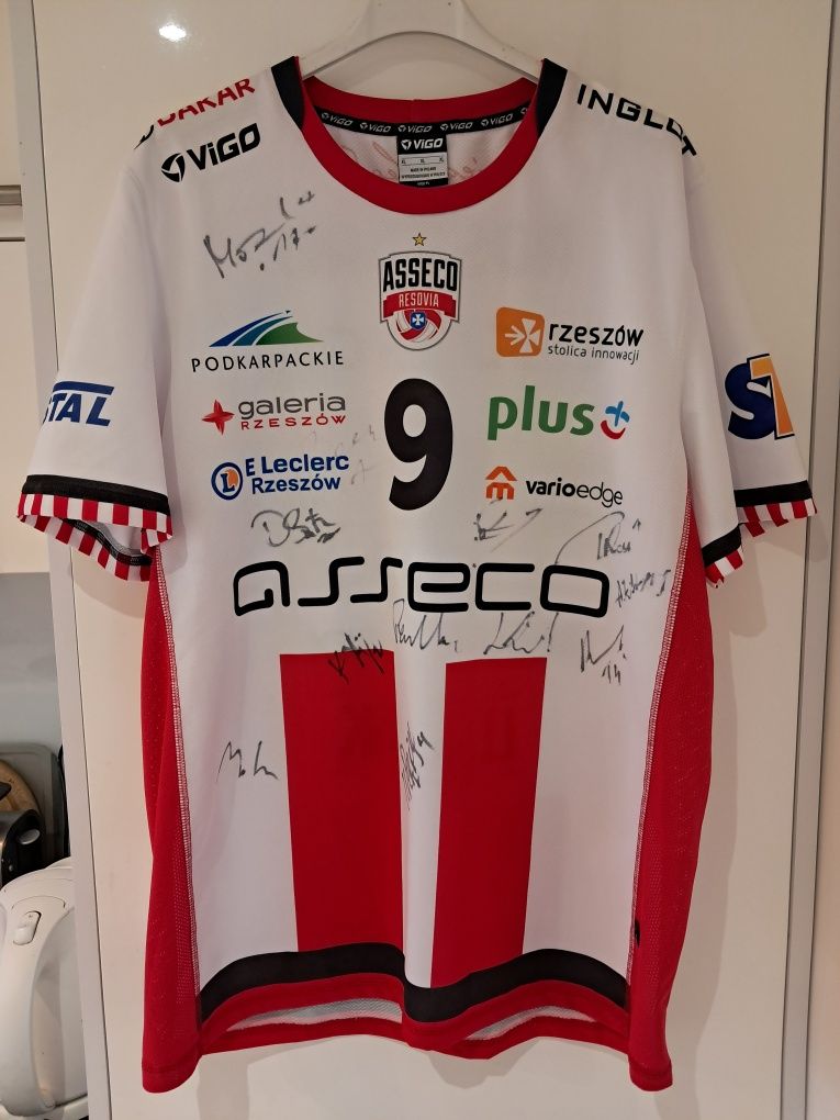 Koszulka Resovia Rzeszów-Rossard, autografy.