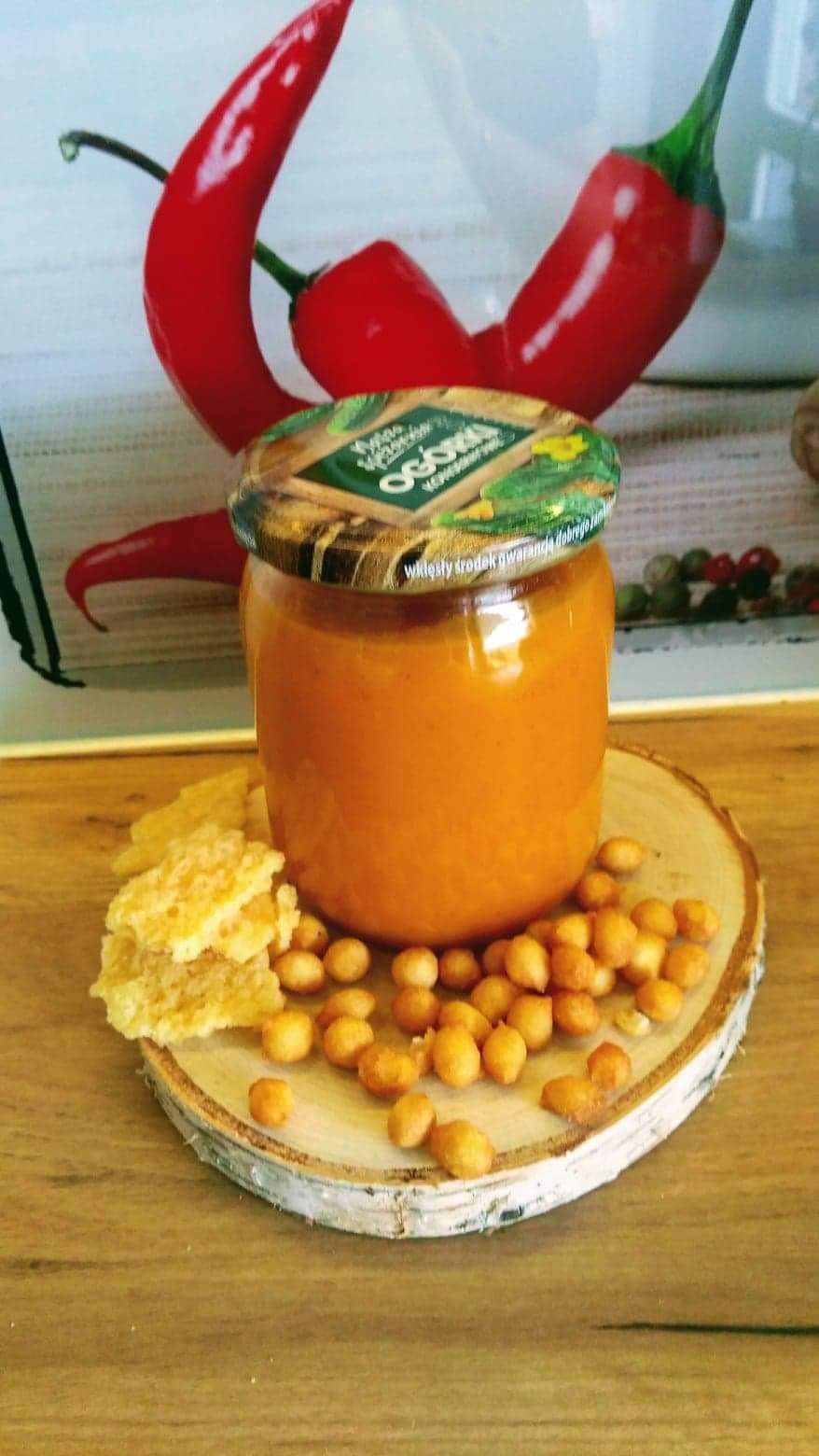 Ćwikła, sałatka z kapusty,zupa krem z dyni,sok jabł- mieta