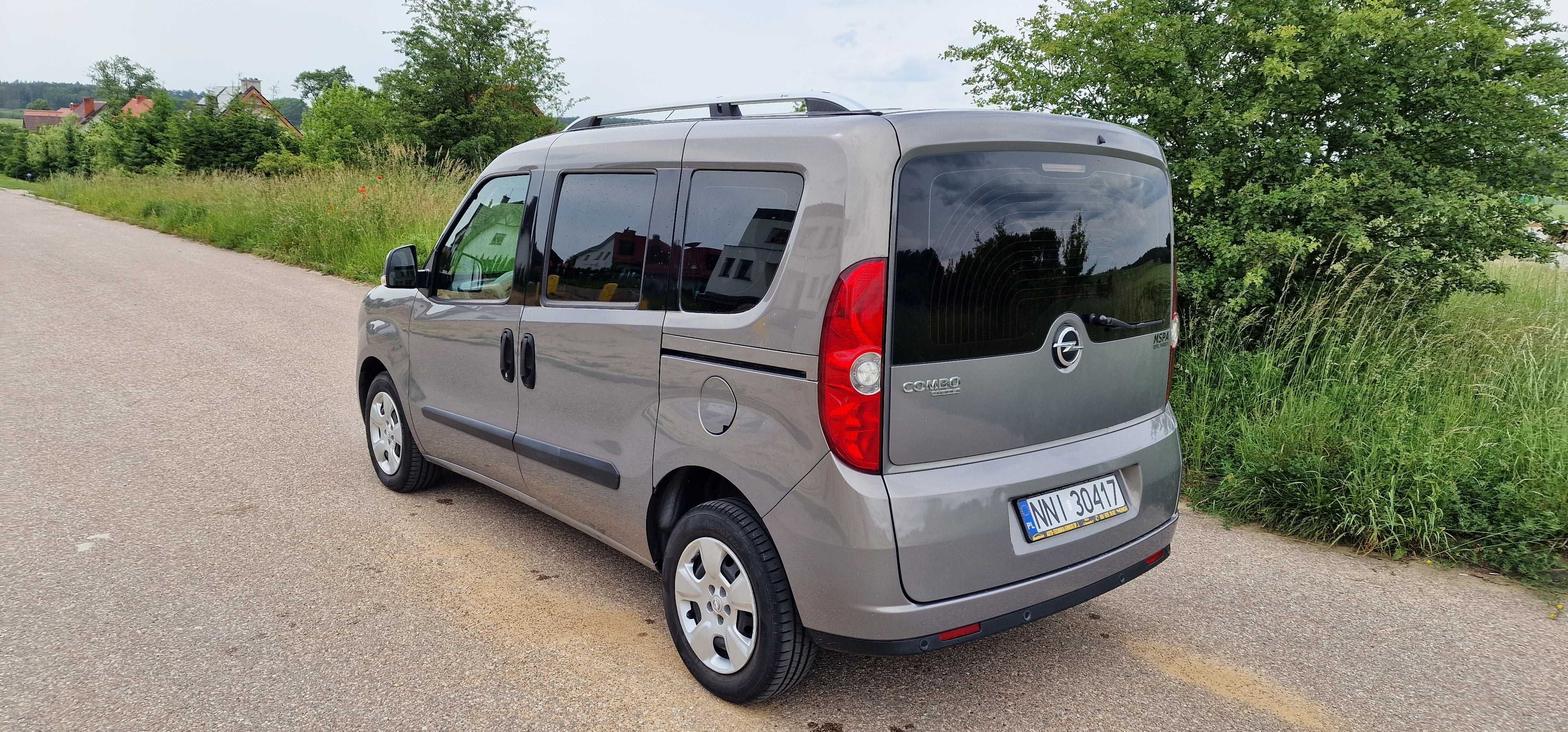 Opel combo 2013 rok Automat Klima
