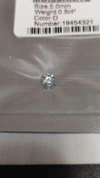 Муассанит (лабораторно вырощенный бриллиант) 0,5 карата, 5 мм