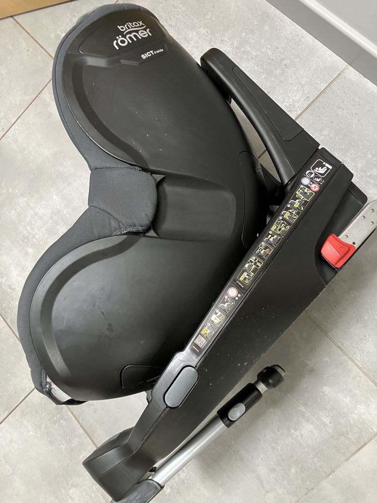 Fotelik Britax Roemer Dualfix M i-size isofix < 18kg 61-105cm