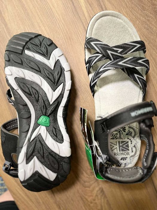 сандалі жіночі  KARRIMOR НОВІ на 39.