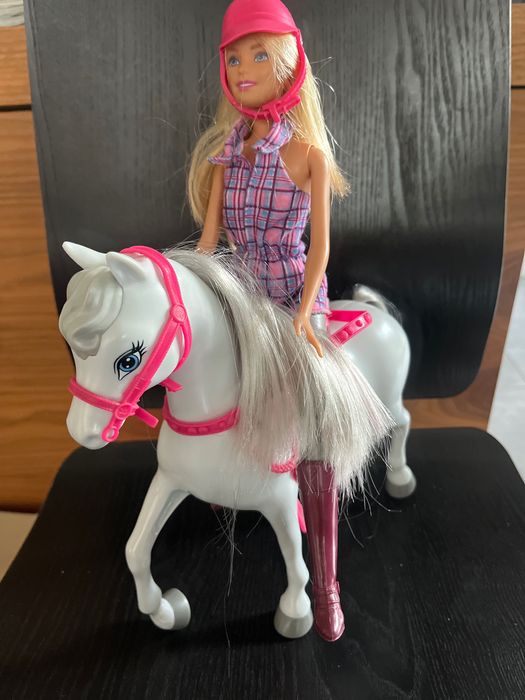 Barbie lalka i koń używana nr modelu DHB68