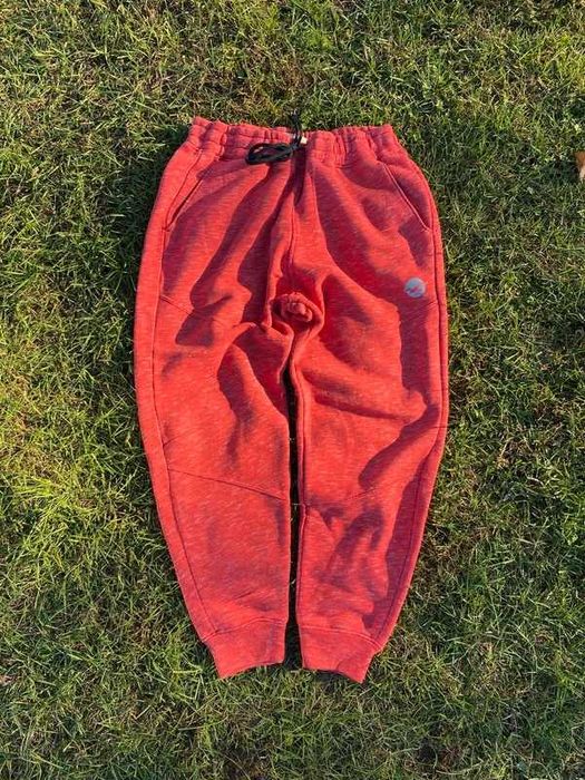 Spodnie dresowe damskie Hollister Jogger fleece XS S Czerwony