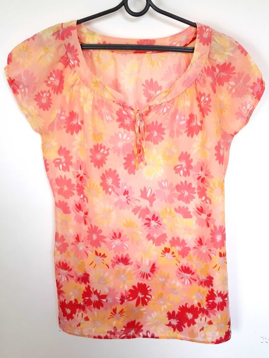 Elegancka bluzka CAMAIEU 38, kolor morelowy pastelowy w kwiaty