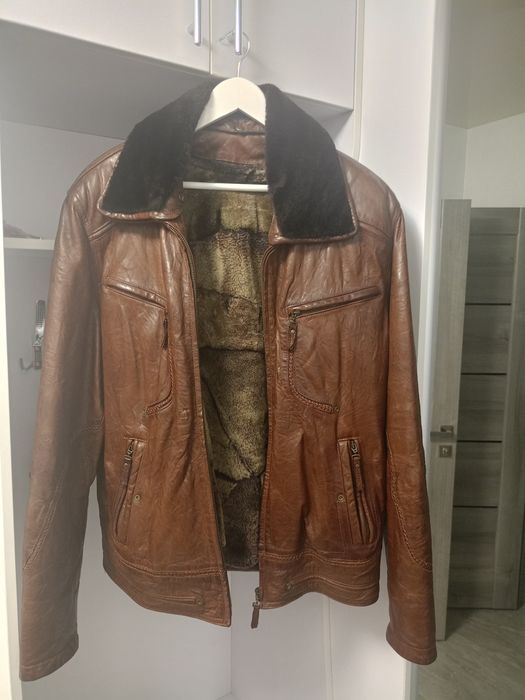 Чоловіча шкіряна куртка